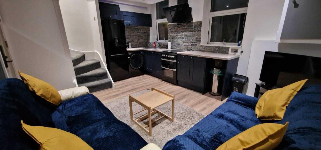 Sapphire Strathnairn Apartment Cardiff Exterior foto