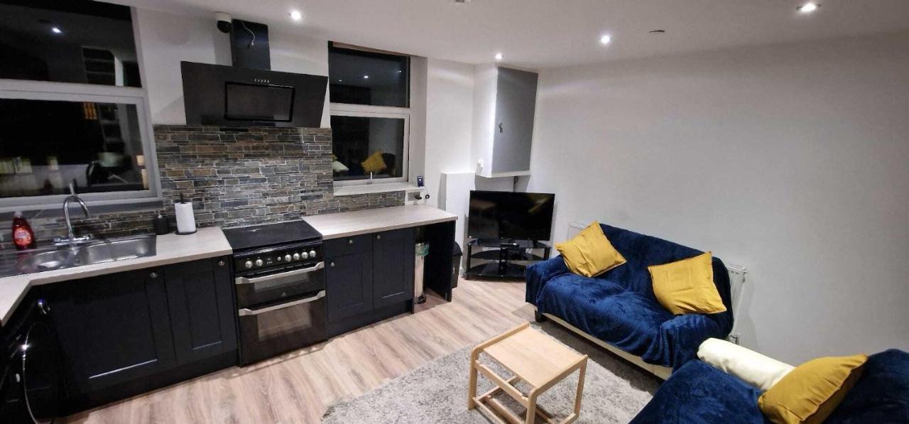 Sapphire Strathnairn Apartment Cardiff Exterior foto
